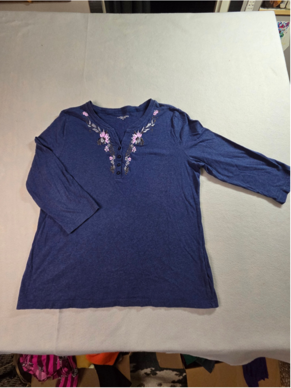 Women's Laura Scott Blue Floral Embroidered Long Sleeve Tee Size XL